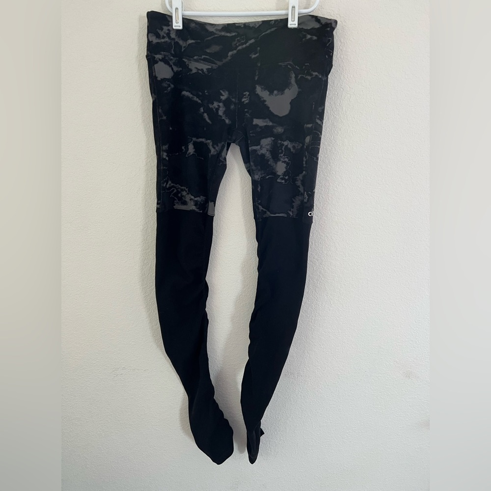Alo Yoga Goddess Legging, Camo print, size L